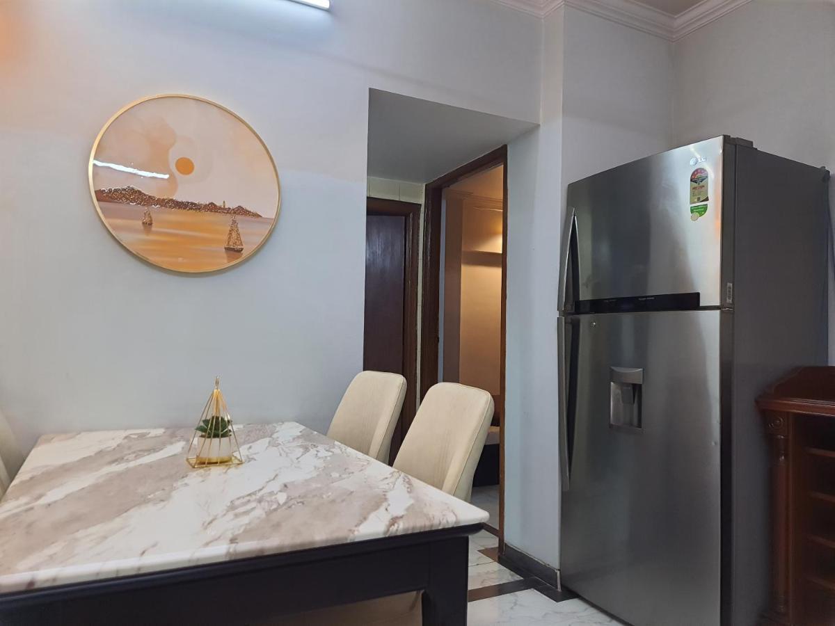 מומביי Osi Apartments Perry Cross Bandra West מראה חיצוני תמונה